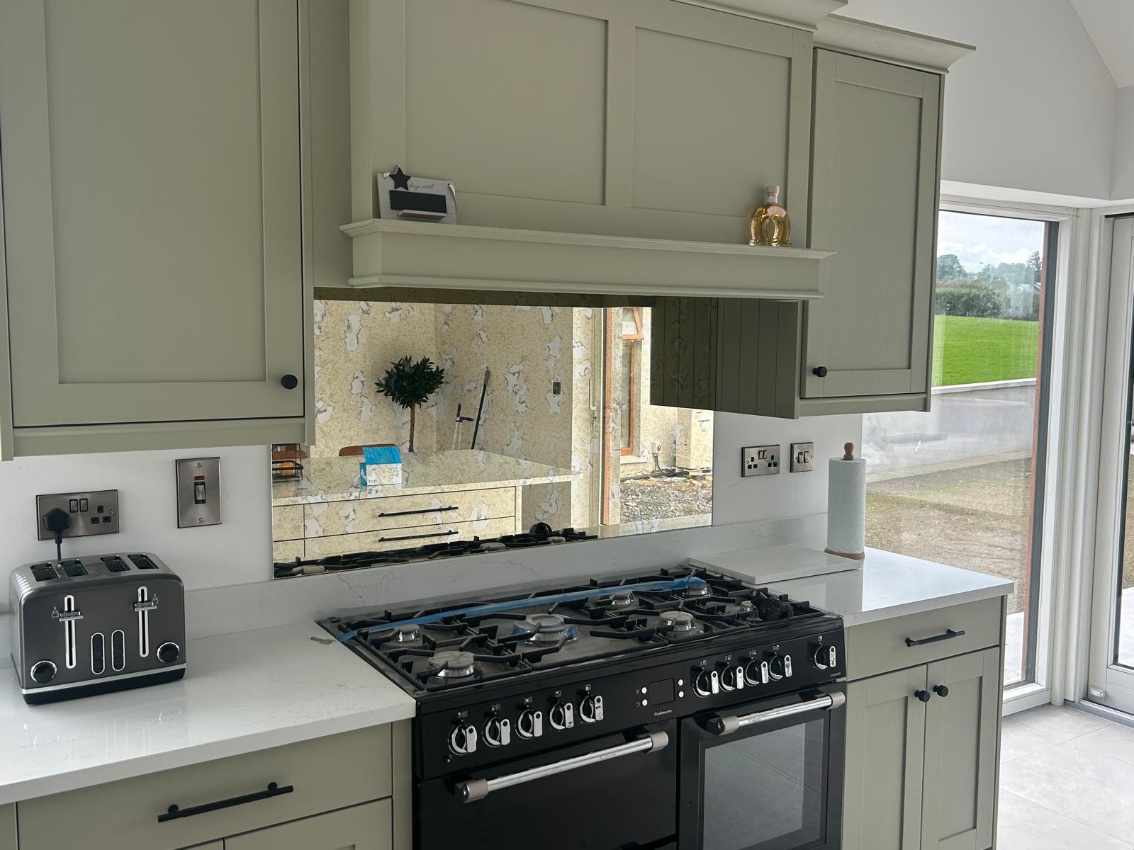 antique-kitchen-splashbacks